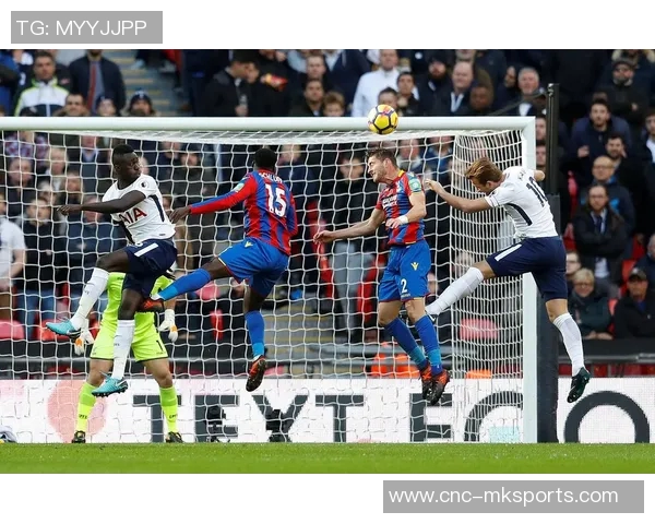 多特蒙德中场格罗斯即将以重返布莱顿为目标完成转会交易