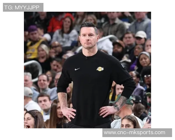 雷迪克谈八村塁与詹姆斯父子合砍34分展现传奇风采