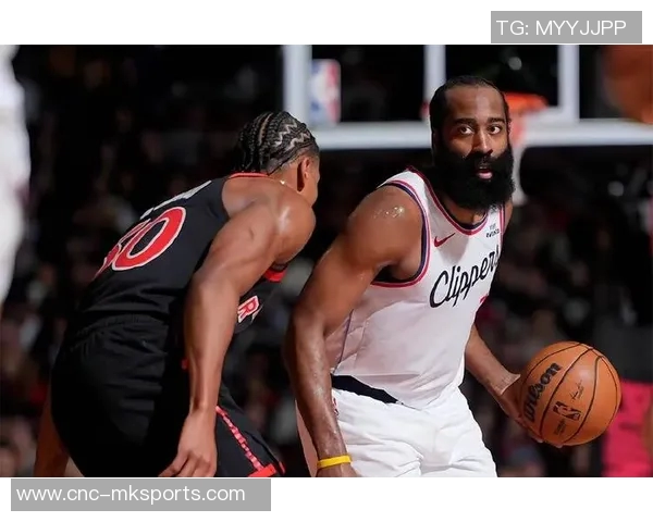 哈登全场31分展现攻击力坚持每场比赛保持侵略性