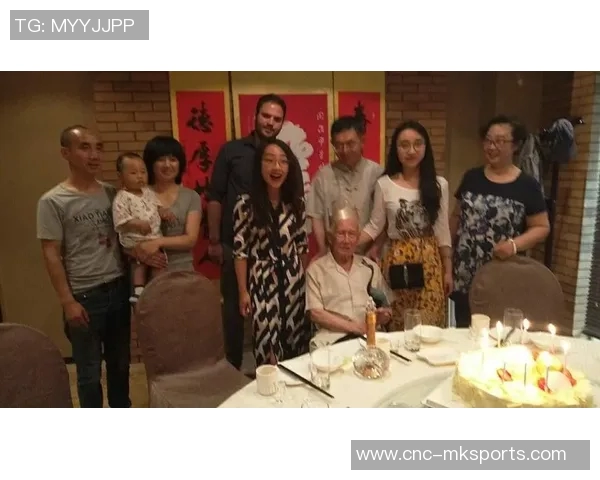 祝福刘铮35岁生日快乐愿他在篮球事业上再创辉煌成就